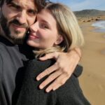 Miriam Giovanelli Instagram – Hogar es aquello que desordenamos entre todos sus habitantes. ¿Era así? No suspires, arquitecto.

Feliz cumpleaños, @xabierortega 🫀 
Gracias por construir un hogar en el que celebrarte cada día. 
Que cumplas muchos y que los cumplas feliz.
