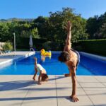 Miriam Giovanelli Instagram – Hogar es aquello que desordenamos entre todos sus habitantes. ¿Era así? No suspires, arquitecto.

Feliz cumpleaños, @xabierortega 🫀 
Gracias por construir un hogar en el que celebrarte cada día. 
Que cumplas muchos y que los cumplas feliz.