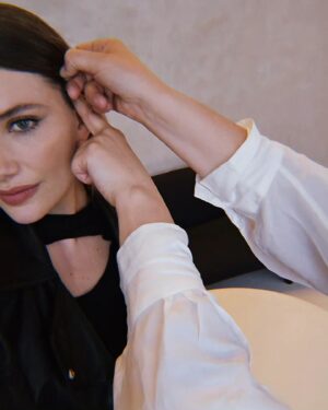 Miriam Giovanelli Instagram - 🖤

MU&H @carmendejuan x @diorbeauty