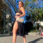 Miriam Lanzoni Instagram - De paseo por Buenos Aires.. @ferrarocalzados