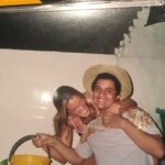 Miriam Lanzoni Instagram - Te conozco desde los 5 añitos Cory… y cada día te amo más! Hemos vivido tantas cosas, la mayoría irreproducibles y esta mágica amistad está cimentada para la eternidad en amor verdadero, y sobre todo verdad.. Nos elegimos xq nos conocemos. Mujeres bravas, cuchillo en liga Gracias x ser mi familia elegida, gracias por tu amistad, por tu Tauro al mango, gracias por todo vos. Gracias x tu ser indivisible e incorruptible( depende la cifra 😂😂) por esos valores extraordinarios que muy poca gente tiene, y vos lo tenes. Te amo con todo mi ser Corina, ❤️❤️❤️ Me siento bendecida infinito punto de todos los colores por tener a un ser como vos!!!! Te mereces todo todo todo, y es precioso ver como aman María Coral. Ok, te presto un poco, pero sos mi Cory. @ambar.delicias.maca la torta especial para vos 😍😍 Pd: x nuestra hermandad entenderás que me bajé media torta… perdón