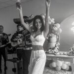 Miriam Saavedra Instagram - Feliz cumpleaños a mi 👸 mujer Capricornia 💪💥guerrera,empoderada☝️ agradecida por cada uno de sus buenos deseos y sus bellos saludos, quiero compartir con vosotros este momento, mi cumpleaños feliz a lado de mis seres amados y viejas amistades en mi amado País Perú 🇵🇪 son momentos que quedarán siempre marcados en mi corazón ♥️ mucha felicidad para ustedes os quiero mucho a todos 😘😘 recibe un feliz año 🎊 tu Princess inca ☀️