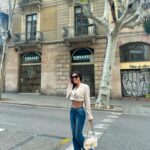 Miriam Saavedra Instagram - Mi Barcelona hermosa, su mixtura de gente y sabores lo hace siempre tan caluroso y amado ❤️ toda ella me encanta desde sus calles hasta su playa 😍
