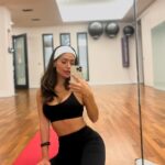 Miriam Saavedra Instagram - Casi una semana sin mi taza de café y me siento más energy que nunca 🌹🙌🏻 adiós coffe ☕️ la mente es muy poderosa y realmente no necesito más que agua y comer saludable para sentirme animosa, al principio cuesta pero os aseguro que este reto de dejar el café me apetecía tanto hacerlo, ya que así sea una taza, no deja de ser cafeína y en lo personal consumirlo me causaba una ligera ansiedad, pues ala bye bye café 😘