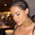 Miriam Saavedra Instagram - Os muestro Mis nuevas trenzas africanas tienen un rollazo 🔥🔥🔥 ufff es que las adoro ,definitivamente la mejor @karolavera.b me deja este look maravilloso 💥🔥