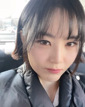 Miryo Instagram - 💇🏻‍♀️💄💋😘ㅋㅋㅋ

다들 듣고 계신가요?
📻 96.7MHz(radio)/국방FM별사탕(app)
📣 문자 참여는#0967 (사연 많이 보내주세요☺️)

#국방fm #미료의프리스타일