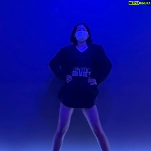 Miryo - 1.2K Likes - 미료가 추는 아이들의 Super Lady 커버댄스💃🏻🪩
오래 기다리셨습니다… 드디어 커버댄스 영상을 들고 왔네요.. 늦어서 죄송😅… 귀엽게 봐주세요!
날씨가 많이 덥네요, 다들 건강 조심하세요!
#댄스커버 #dancecover #miryo#미료 #browneyedgirls #브아걸 #idle #아이들 #superlady #kpop