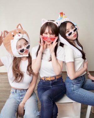 Misa Minami Instagram - 女性起業家メンバーで　@mikiozaki_ のYouTube撮影を @kayoko_nagatani と撮影📷
韓国セルフフォト撮影スタジオで撮ってきました✨🫶
いくつになっても新しい環境で友達が出来て
同じ悩みも共有できるって本当に幸せな事だなぁ😌✨❣️

ラブなメンバーで話してると笑いが絶えなくて時間があっという間でした🫶
スクロールして全部見て、何枚目が好きかコメントしてね😘❤️

#女性起業家　#会社経営　#女性経営者　#韓国セルフフォトスタジオ  #セルフフォトスタジオ