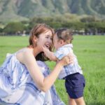 Misa Eto Instagram - ⁡ ⁡ 2022年も残りわずかですが、皆様はどんな年越しを過ごしていますか🎍 私は家族とゆっくり過ごしています😊 ⁡ 今年は1月に息子が誕生して、何もかもが初めてで手探りの中子育てがスタートしました。 生活もこれまでとガラッと変わり、本来の自分？息子を産む前の自分の感覚を取り戻してきたのも最近のことです。 写真フォルダを見返してこんなに小さかったの！？とうるうる。。。 でもそれくらい全力で駆け抜けたのかなって、今は夫婦で晩酌しながら1年の振り返りをしているところです🍶 ⁡ 初めて寝返りしたのはこの日だったね〜 成長は嬉しいけど、もう二度と今は戻らないと思うと寂しいよね。 あの時、あんな言葉をかけてくれてありがとう。 ⁡ なんて、今こんな会話ができているのは息子のおかげだと思います。 大変な事も多かったですが、家族の絆が深まった1年になりました！ 来年の抱負はまた次回...✨ ⁡ お世話になった皆様、応援して下さった皆様。 本当ありがとうございました！ 良いお年をお迎えください🎍 ⁡ ⁡ photo by @duke45hi @rie_utahm