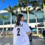 Misa Eto Instagram - ⁡ ⁡ #WBC #侍ジャパン １４年ぶりの世界一、本当におめでとうございます🥇 ⁡ 感動と数々のドラマが脳裏に焼きつき、まだ夢の中にいるようなそんな感覚です。 家族としましては、本当に色々な事がありましたが 最後まで戦い抜いた姿に勇気を貰いました。 関係者の皆様、選手の皆様、選手のご家族の皆様、本当に本当にお疲れ様でした。 世界中に感動を、ありがとうございました！！！ ⁡ そして私の活躍からも新しいご報告があります...！ この度、公式YouTubeチャンネル 「ETO MISA CHANNEL」を開設しました！ 公開に先駆けて、公式Twitter（＠etomisa_staff ）もオープンしました。 私もたまに呟きます✊🏻 ⁡ YouTubeは何年も前からずっと迷っていたのですが、母になり子育てをしていく中で、息子には色々なことにチャレンジできる人になってほしいと思うようになりました。 その前に母である私が、チャレンジしていく姿を見せていきたいと思いました。 子育てをしながらの挑戦になりますが、自分のペースでのんびり更新できたらと思います！ これまでとは違った普段の自然体の姿を発信していくことが大きな挑戦であり、また楽しみでもあります。 ⁡ ⁡ 内容は 家族とのオフ動画や、子供との関わり、源田家の料理など、基本的には家でリラックスした姿が多くなるのかな？と思いますが、どんなものにしていこうか皆様からの質問やリクエストにもお答えしていけたらと思っています✨ ⁡ ⁡ Instagramのトップから見れるので、ぜひぜひチャンネル登録宜しくお願い致します🙇‍♀️ ⁡