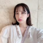 Misa Eto Instagram - ⁡ ⁡ お気に入りトップス👗 @rosyluce ⁡リップは @maquillage_jp マキアージュドラマティックルージュEX PK440 ブルベさん向きのパキッと青みピンク🩷