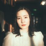 Misako Renbutsu Instagram – ドラマ 理想のオトコ
今夜最終回です☺︎

〝理想〟って？と右往左往してきた燈子ですが、その彼女が導き出した答えを ぜひ見届けてください💐

写真は、どちらも最終日の現場にて。
私の写真は、まさにクランクアップした直後、ミツヤス先生こと安藤さんが撮ってくれました。寂しいようなホッとしたような、いろんな感情が混ざった顔してて、見る度に現場を思い出す1枚。
