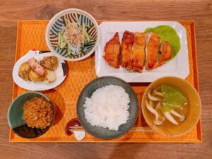 Misako Renbutsu Instagram - 🍽
写真フォルダが、ご飯だらけ 5月編
タルタルソースの玉ねぎが辛かった〜 ぎゃ〜