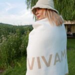 Mischa Barton Instagram - Having the most amazing summer time vibes at Vivamayr here on the lake in Austria. I love this place so much because of its natural beauty & blend of holistic medicine but always supported by the most amazing qualified doctors… giving you the best advice & the opportunity to feel totally healthy & renewed each time you leave here. Viva VIVAMAYR! 🌊🏞🤍💕 @vivamayrmariawoerth 📸 @gianmarcoflamini