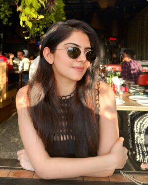 Misha Narang Instagram - Hope your Sunday is Sundaying ✨

#weekend #weekendvibes #sunday #sunlight #food #sunkissed #mishanarang