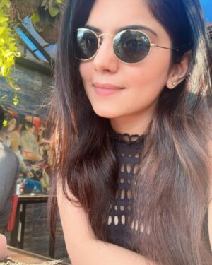Misha Narang Instagram - Hope your Sunday is Sundaying ✨

#weekend #weekendvibes #sunday #sunlight #food #sunkissed #mishanarang