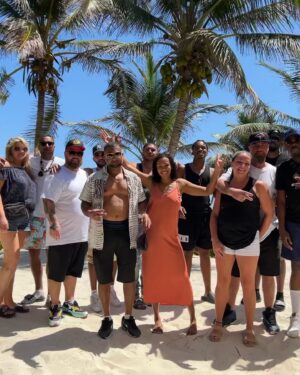 Mishael Morgan Instagram - Happy 40th birthday to my hubby 🥳. 40 never looked so cool 😎 ❤️. Thanks for all the great times, crazy times, unconditionally love and always being our rock. Cheers to the next 40 years 🥂#happybirthday #40yearsyoung #tulumbirthday @nav_as_is