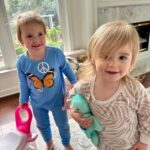 Missy Franklin Instagram - A much needed cousin weekend🩷 So special seeing the love these girls share and how much they enjoy being together. Nothing makes me happier as a mama than knowing my daughter will have these unbelievably special relationships with family like Carter bug for her whole life🫶🏻 Thanks for giving us a built in bestie @neiljohnson_ and @lauren.e.johnson_ 🩷