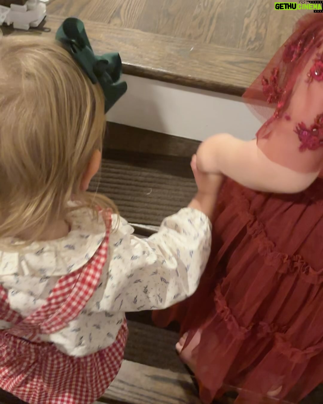 Missy Franklin Instagram - Magical💫Moments✨ So beyond thankful to EVERYONE who has made this holiday season feel so special. Especially, our beautiful two year old. Seeing this time of year through your child’s eyes is more fulfilling than I could have ever dreamed of. Special shout out to @thayesjohnson for being the best and most supporting husband and life partner, even when his wife gets overtaken by the Christmas spirit and signs them up to do alllll the things🤗🎅🏼😍
