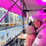 Missy Peregrym Instagram - Had the BEST time with the family during @CBStv’s live coverage of The Thanksgiving Day Parade! Thanks for having me @KevinFrazier and @KELTIE Knight I hope everyone has a blessed day with their loved ones ❤️🍁 #ThanksgivingOnCBS”