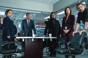 Missy Peregrym Instagram - The @fbicbs crossover event is happening tomorrow!!! Don’t miss it!