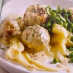 Mitsou Gélinas Instagram – Les polpettes à la suédoise de #MitsouCuisine faites bien vite : Un bon souper… et un excellent lunch pour demain ;) @praticopratiques