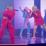 Mitsou Gélinas Instagram – Le jour où j’ai bien fait d’acheter les dessous qui matchent avec le veston. Channeling #ElMundo un peu beaucoup :)))
Merci à l’équipe pour l’invitation à cette fabuleuse finale de la 10e saison de @lavoixtva ❤️ dimanche 19h30 avec la belle @laurence_nerbonne @tvareseau #lavoixtva photo @bertexertier
