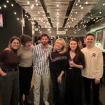 Mitsou Gélinas Instagram - Non seulement c’est un texte de Maud de Palma, gagnante du Prix Gratien Gélinas avec @lecead_montreal mais c’est teeeeelement bien joué, mis en scène, éclairé et composé qu’on ne se peut plus! Cette pièce, Bénévolat, produite par @tableaunoir.productions risque de voyager dans les théâtres, les écoles, les prisons (oui oui!) pendant un long bout! C’est ce que je souhaite, du moins! Bravo à toute l’équipe!!!!!! Et bravo encore @depalmaduquet