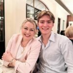 Mitsou Gélinas Instagram – Il était fantastique dès son premier jour. Imaginez 17 ans plus tard 🤍 Joyeux anniversaire à mon filleul @augustin.du.page qui me dépasse de 3 têtes, tous sens confondus!