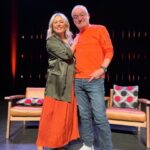 Mitsou Gélinas Instagram – Tout un week-end, avec un allez-retour à Trois-Rivières pour interviewer Michel Barette dans un spectacle assez unique merci! En toute liberté, en toute confiance, j’ai pu lui poser TOUTES les question que j’avais envie, sans n’en divulguer aucune à l’avance pendant près de 2 heures.
On a parlé de suicide, d’accouchement, d’improvisation, de karaté, de Lucien Francoeur et de Julie Masse… entre autres. Et tout cela montrait le cœur de l’homme. Si vous y étiez, faites-nous savoir comment vous avez aimé votre soirée 😘