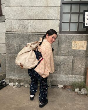 Miu Tomita Instagram - 小夜ちゃん🎒#ブギウギ @asadora_bk_nhk