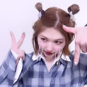 Miyabi Natsuyaki Instagram - AKARI🩵✨

たけ〜かわいすぎ😮‍💨💕
たけファミリーのみんな
今すぐ待ち受けにしてよね💓

次ライブで一緒になるのが
たのしみ😂✨

#竹内朱莉
#MSMW
#横浜　
#🐼　♡