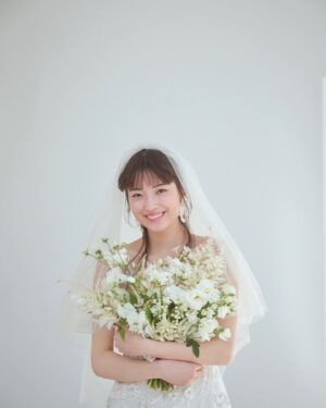 Mizuki Kayashima Instagram - ⁡
この度、ゼクシィ14代目CMガールに就任させて頂くことになりました。
⁡
⁡
ずっと憧れだったので決まった時は夢のようで、すごく嬉しかったのを覚えています。
⁡
CMを通して皆さんに幸せを届けられるように頑張ります。よろしくお願いします。
⁡
#ゼクシィ