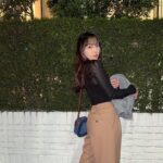 Mizuki Fukumura Instagram - @risako_sugaya さん × @beautyandyouth_official さん コラボアイテム #菅谷梨沙子 さんからプレゼントしていただきました😭✨ ベージュのパンツスタイルの菅谷さんが可愛すぎたので私もこの色に🥨 インスタを拝見させていただきながら可愛さに悶えるのは日常でしたが、インスタライブでお話してる姿を見たらそれはもう可愛くて可愛くて……♡ ありがとうございますという感じです…！ 着心地も最高ですし履いてるだけで幸せになれるパンツ！！ 私は160cm前半の女で丈感もピッタリ目なXSのサイズにしました。 この冬菅谷さんみたいにニットやシンプルオシャレに着れたらいいな～🤎 #BEAUTYANDYOUTH #コラボパンツ #ビューティーアンドユース #morningmusume23 #モーニング娘 #morningmusume #モーニング娘23 #譜久村聖 #パンツスタイル #冬服 #ベリオタコーデ #しふくむら