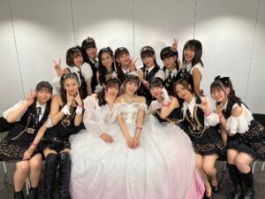 Mizuki Fukumura Instagram - 2023年11月29日
私譜久村聖はモーニング娘。を卒業しました！

モーニング娘。として過ごす時間は何よりもかげがえのない贅沢で宝物な時間でした✨️

皆のことが大好きです！
素敵な時間をありがとう

また会える日まで…

おやすみずき🦄💗