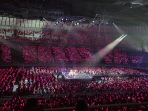 Mizuki Fukumura Instagram - モーニング娘。'23 コンサートツアー秋
「Neverending Shine Show」SPECIAL！

2023.11.28

横浜アリーナのステージに帰ってきました✩✩✩

そんな特別なステージをOGの皆さんと現役とで作ることが出来、最高でした👏

かっこいい先輩方に負けないように現役も頑張りました😎

最後は私が育ってきたライブステージで
モーニング娘。の人生を『HEY！未来』 にのせて届けました🩷⚐ﾞ

皆と歌っている時間が幸せです✨

#morningmusume23 #モーニング娘 #morningmusume #モーニング娘23 #譜久村聖 #HEY未来 #横浜アリーナ