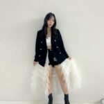 Mizuki Fukumura Instagram - 『12色の12年』の特別番外編が公開されました🩷 譜久村聖卒業記念インタビュー前編 ハロプロの歴史を感じ、後輩から希望を感じながら駆け抜けた2023年の記憶 ずっと楽しみにしていた 後輩グループOCHA NORMAとの共演 中野サンプラザラストステージ 夏まゆみ先生へ。 ハロプロ25周年で感じたこと ヘアメイクは… メイクアップアーティストの #夢月 さんにしていただきました⋈*｡ﾟ ずっとしていただきたかったんだぁ〜 嬉しかったです♡ @dreamoon_hm #nonnoweb #nonno #12色の12年 #特別編 #夢月 さん #morningmusume23 #モーニング娘 #morningmusume #モーニング娘23 #譜久村聖