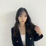 Mizuki Fukumura Instagram - 『12色の12年』の特別番外編が公開されました🩷 譜久村聖卒業記念インタビュー前編 ハロプロの歴史を感じ、後輩から希望を感じながら駆け抜けた2023年の記憶 ずっと楽しみにしていた 後輩グループOCHA NORMAとの共演 中野サンプラザラストステージ 夏まゆみ先生へ。 ハロプロ25周年で感じたこと ヘアメイクは… メイクアップアーティストの #夢月 さんにしていただきました⋈*｡ﾟ ずっとしていただきたかったんだぁ〜 嬉しかったです♡ @dreamoon_hm #nonnoweb #nonno #12色の12年 #特別編 #夢月 さん #morningmusume23 #モーニング娘 #morningmusume #モーニング娘23 #譜久村聖