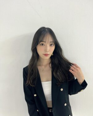 Mizuki Fukumura Instagram - 『12色の12年』の特別番外編が公開されました🩷

譜久村聖卒業記念インタビュー前編

ハロプロの歴史を感じ、後輩から希望を感じながら駆け抜けた2023年の記憶

ずっと楽しみにしていた
後輩グループOCHA NORMAとの共演

中野サンプラザラストステージ

夏まゆみ先生へ。

ハロプロ25周年で感じたこと

ヘアメイクは…
メイクアップアーティストの #夢月 さんにしていただきました⋈*｡ﾟ
ずっとしていただきたかったんだぁ〜
嬉しかったです♡

@dreamoon_hm 
#nonnoweb #nonno #12色の12年 #特別編 #夢月 さん
#morningmusume23 #モーニング娘 #morningmusume #モーニング娘23 #譜久村聖