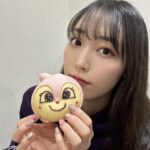 Mizuki Fukumura Instagram - ファミ通さんからいただいたジャムおじさんのパン🥐 ありがとうございます(⚈ ̍̑⚈ ̍̑⚈)♡ と、リハーサルで着たジャムおじさんのパンTシャツ🍞 どっちも美味しそうでしょ～？ #アンパンマンミュージアム行きたい #アンパンマンキッズコレクション #アンパンマン #morningmusume23 #モーニング娘 #morningmusume #モーニング娘23 #譜久村聖