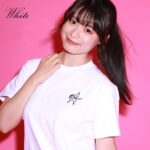 Mizuki Hoshina Instagram - LIVERTINE AGEコラボ第三弾💕(@livertine_age ) 普段使いできるシンプルなデザイン✨ Tシャツ＆パーカー着回し力抜群です！ 本日受注開始👕 (受注期間2022/10/24〜12/9) https://livertineage.jp/SHOP/201892/230746/list.html (URLはハイライトから💫) 前回や前々回、私のイベントに着て来られる方も多かったので嬉しかったなぁ✨ 生地もしっかりしてるので冬はインナーとしても活躍します！ 何色にする？😋