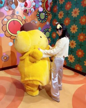 Moe Toyota Instagram - 💛🤎
この間お友達と小学生ぶりに
サンリオピューロランド行ってきた🫨
行く日グリーティングにプリンくん
居たからプリンコーデしたよ🍮
可愛すぎてグリーティングに激ハマりしそう🥹💛

#サンリオピューロランド
#ポムポムプリン
#ハムスターの名前はマフィン