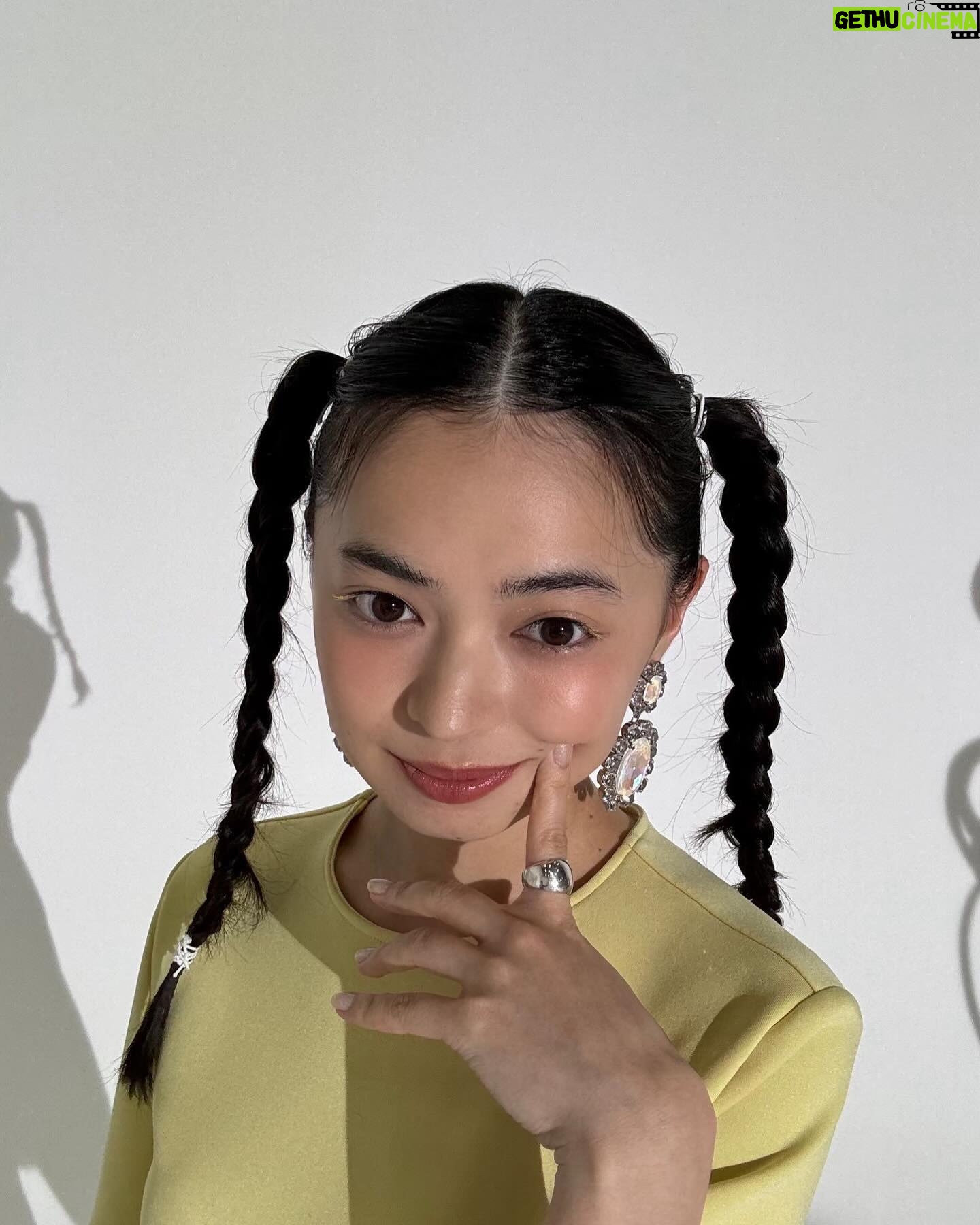Moe Kamikokuryo Instagram - CanCam7月号🌻 アンジュルムで撮影していただきました。 全員での撮影、みんな可愛くって楽しかったです💫 インタビューのページもありますので、ぜひ誌面でご覧下さい😌 #cancam #cancam7月号 #アンジュルム #angerme