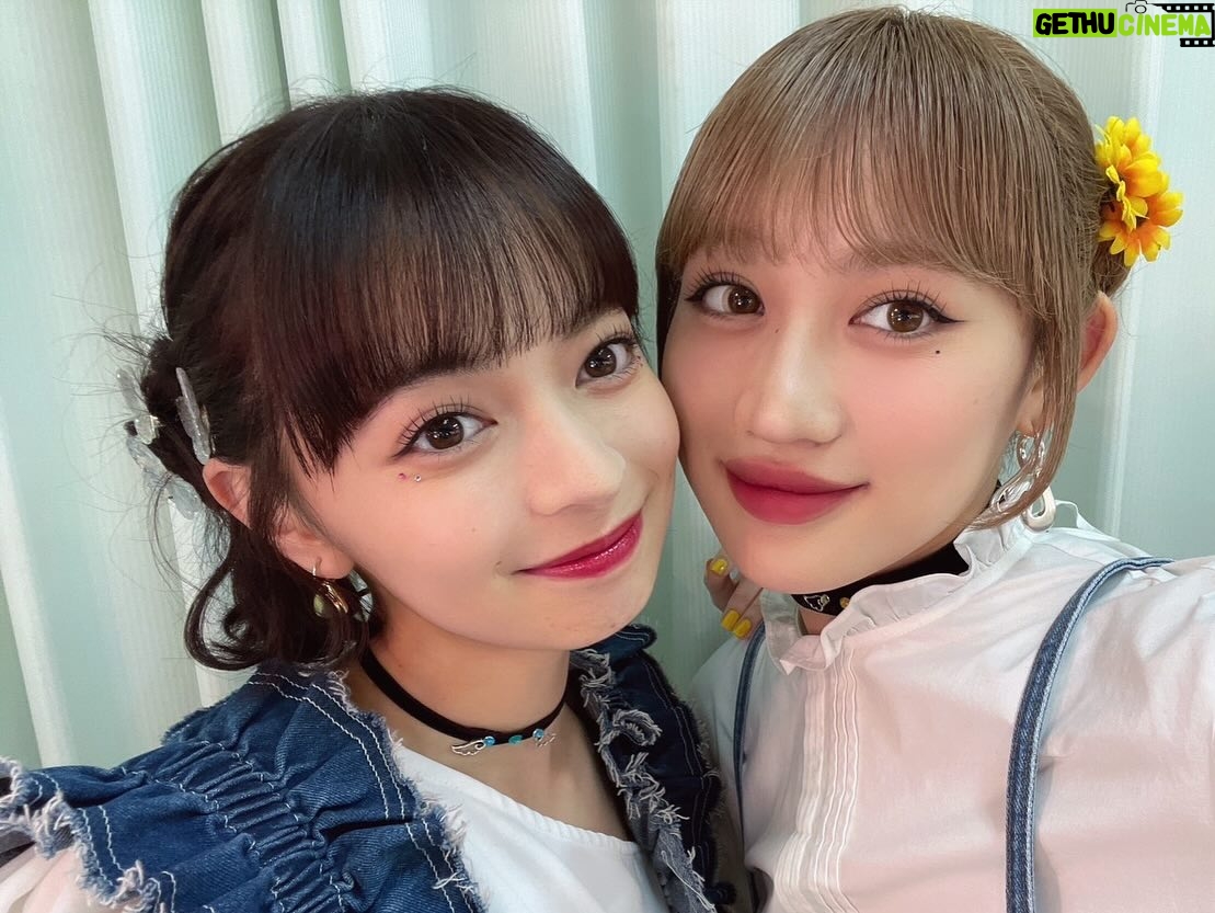 Moe Kamikokuryo Instagram - 〜RIKAMIKO Ⅱ〜 お越しいただきありがとうございました💖 どちらの公演も楽しすぎましたね。😂 またいつかできますように✨ 4枚目と5枚目は大好きなメンバーとたいせいさん😂💖 🌷衣装🌷 ・デニムベスト HOUGA @_houga_ ・ピアス、イヤリング、リング loni @loni_jewelry_ スタイリング @harumiakane 🪐💕