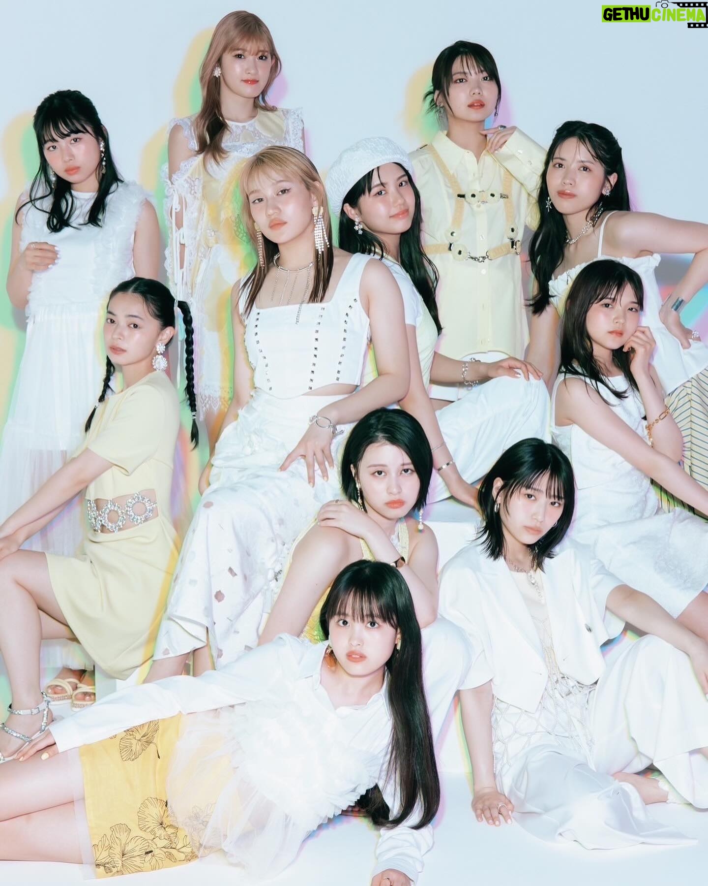 Moe Kamikokuryo Instagram - CanCam7月号🌻 アンジュルムで撮影していただきました。 全員での撮影、みんな可愛くって楽しかったです💫 インタビューのページもありますので、ぜひ誌面でご覧下さい😌 #cancam #cancam7月号 #アンジュルム #angerme