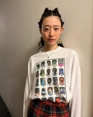Moeka Shiotsuka Instagram - OOOYY @oooyy_hair 20th anniversary !!
髪型も、衣装も可愛くしてもらった

dodoさんといっぱい話せたのも、嬉しかったです😉

hm @nakazonomami 
hm assistant @miuyuishimaru 
st　@nicovovivav