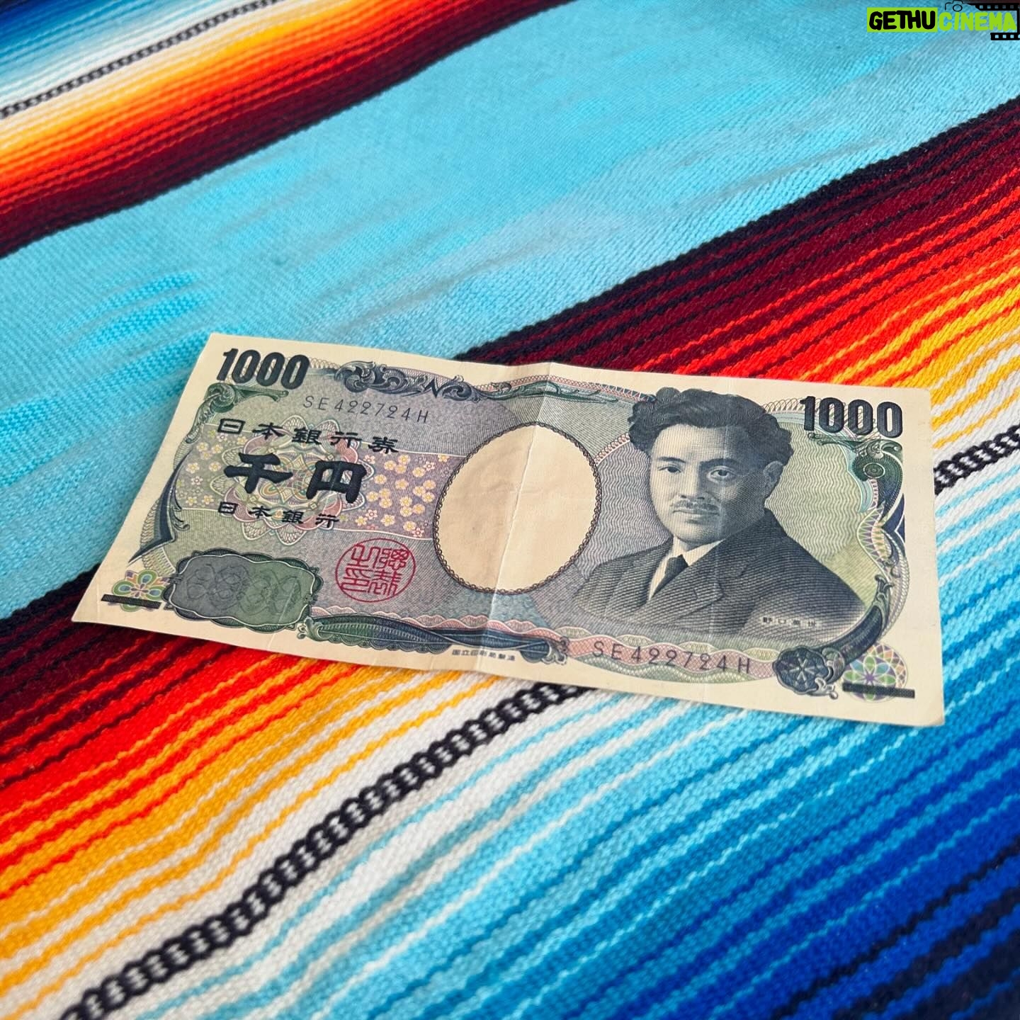 Moeka Shiotsuka - 14.6K Likes - 遅ればせながらメトロックありがとう😉
かちょのタトゥーシールをしのばせ🌞
遠山さんから1000えんをカツアゲし🏃♀️
到着後即ラーメンをたべました🍜
元気なみなさんに会えて嬉しかったです✴︎
ハイパースペシャルサポートドラマーはYUNAさんでした @chai.yuna
またね🖐️