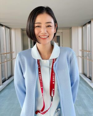 Moemi Katayama Instagram - 🎁

【グレイトギフト】

6話からは
鶴下さんは出ないと思います☠️
（回想とかはわからないのですが）

ギフトを作った人は誰なのか...
気になるよ...ね？
だーーれーーー？？🫠🫠🫠

ぜひ
最後まで観て確かめてください🫶

#グレイトギフト #テレビ朝日系木曜ドラマ #よる9時 #TVer #TELASA #moemikatayama