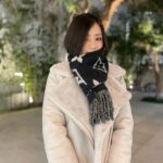 Moemi Katayama Instagram - ❄️ 今年は暖冬なので油断してたけど 冬なのですよね❄️ 風邪などに お互い気をつけましょうね...☃️ #moemikatayama 【注】 今日（雪の日）はこんな薄着ではないです。防寒一択です。