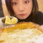 Moemi Katayama Instagram - 🥞🥞 パンケーーーーーーーーーキ🥞 1種類だけだと思うでしょう？ 2種類食べたわ 美味しすぎた🤤🤎💛 #パンケーキ　#🥞🥞
